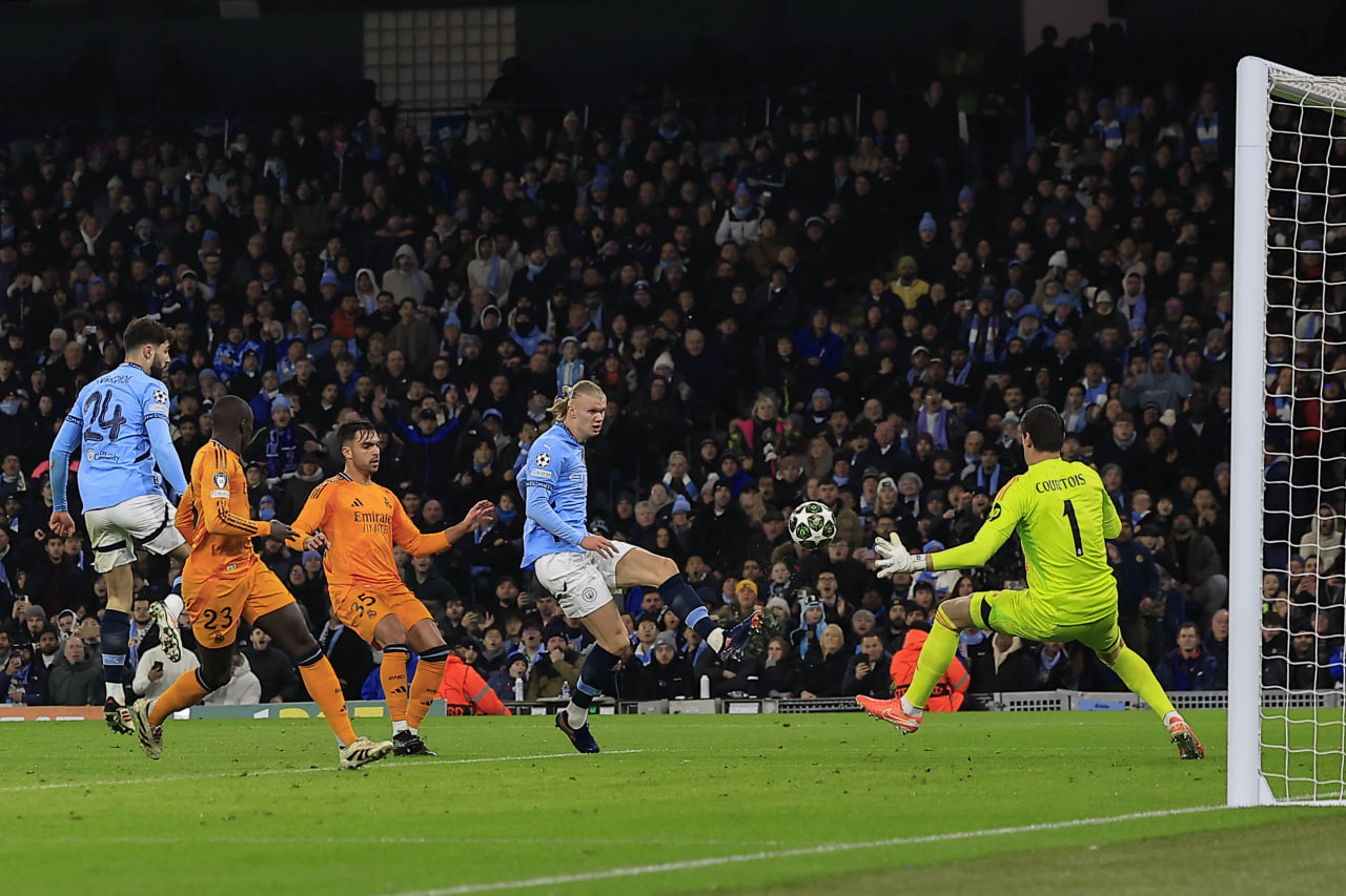 Холанн открывает счет