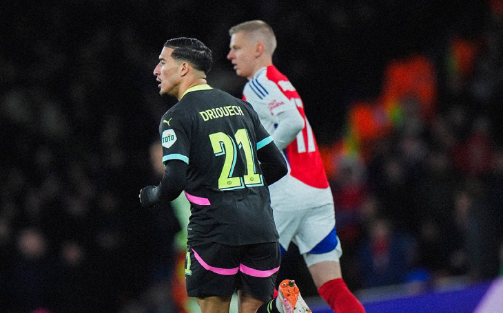 «Арсенал» — ПСВ