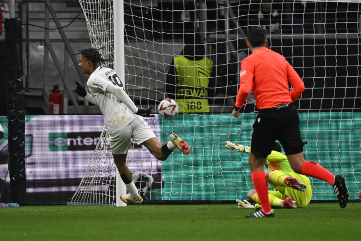 «Айнтрахт» — «Аякс»