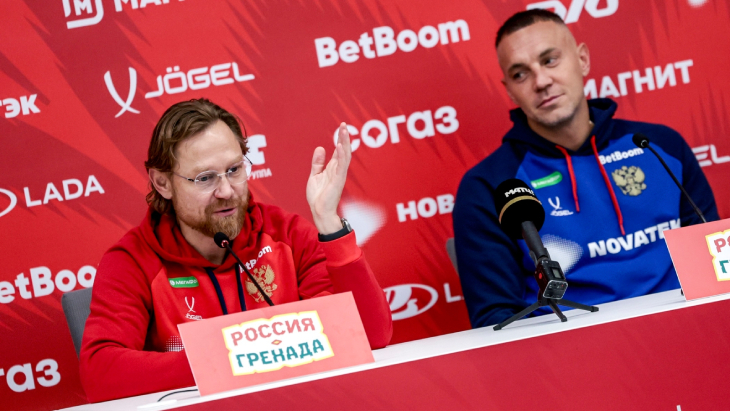 Валерий Карпин и Артем Дзюба