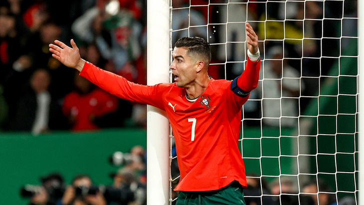 Криштиану Роналду — нападающий сборной Португалии