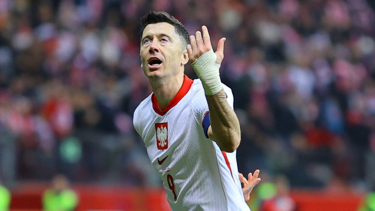 Роберт Левандовский — нападающий сборной Польши