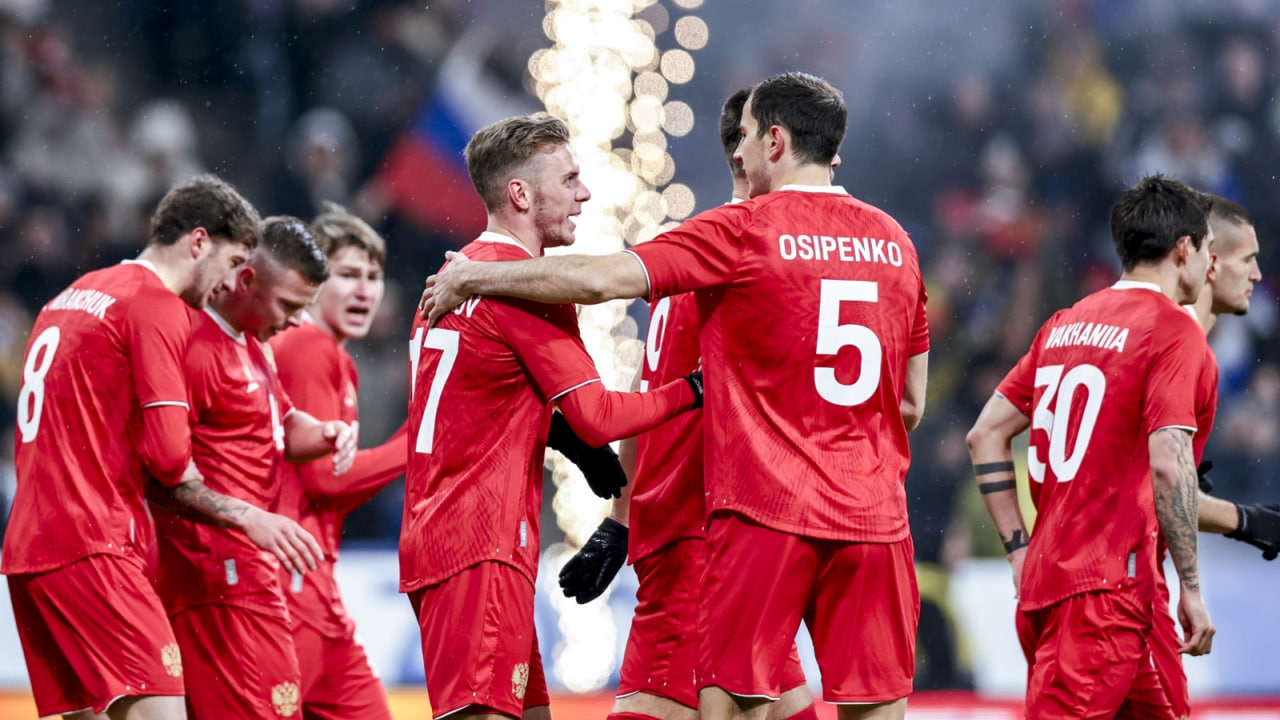 Сборная России открывает счет