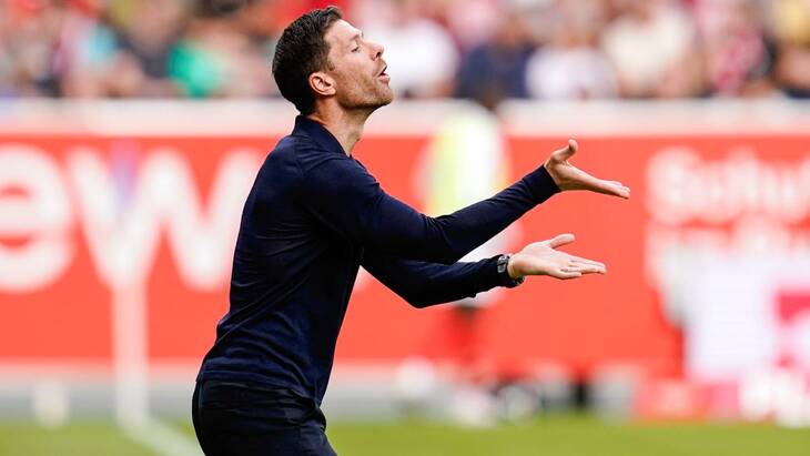 Хаби Алонсо (главный тренер «Байера»)