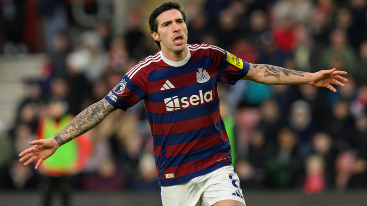 Сандро Тонали