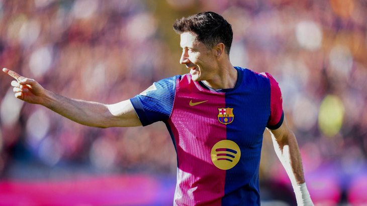 Роберт Левандовский — нападающий «Барселоны»