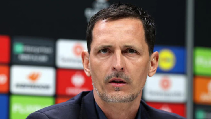 Дино Топмеллер