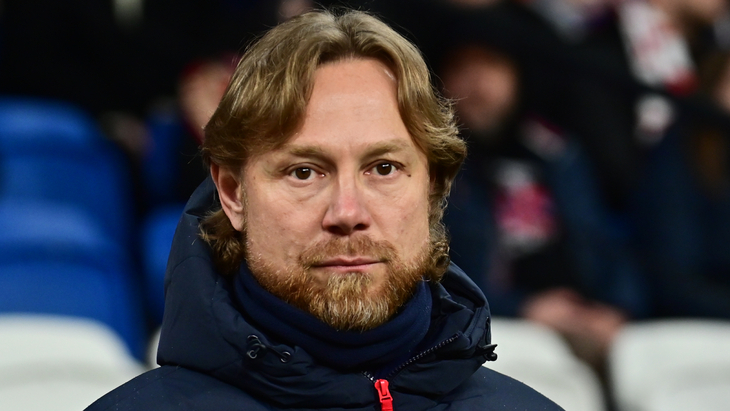 Тренер сборной России Валерий Карпин