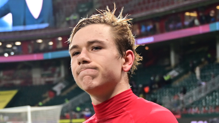 Алексей Батраков — полузащитник «Локомотива»