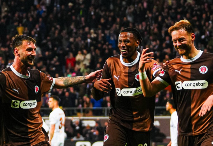 «Санкт-Паули» — «Байер»