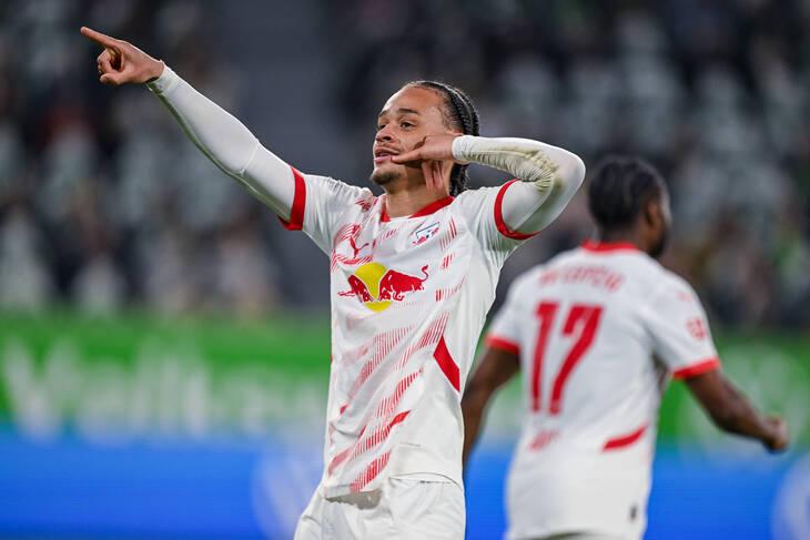 Хави Симонс