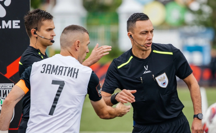 Денис Замятин