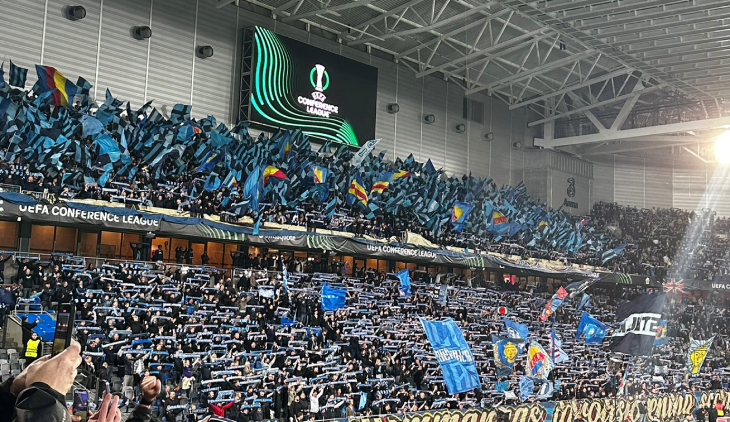 Фанаты Юргордена в матче против Челси