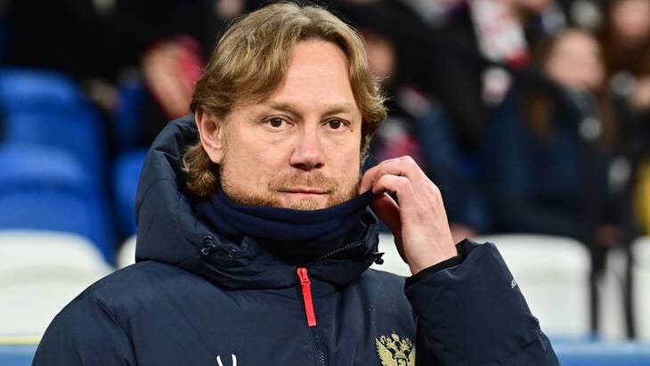 Валерий Карпин