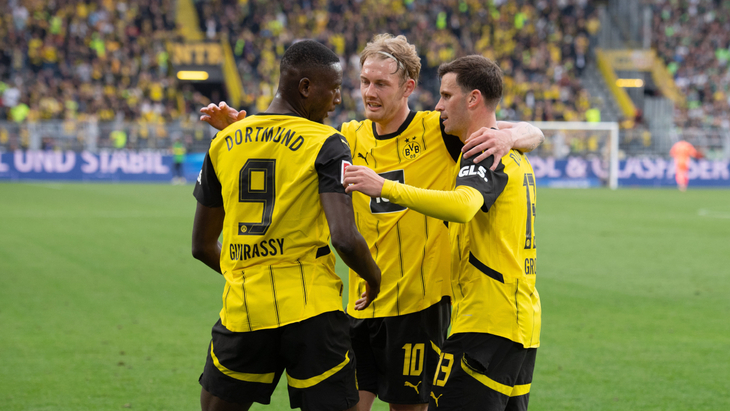 Юлиан Брандт (в центре), Гирасси и Гросс