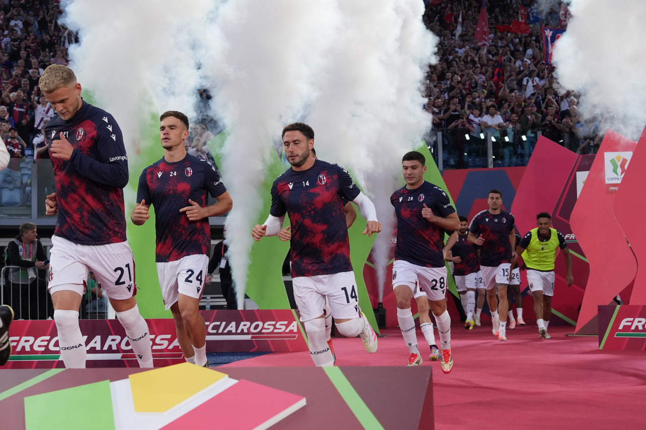 Футболисты Болоньи перед матчем