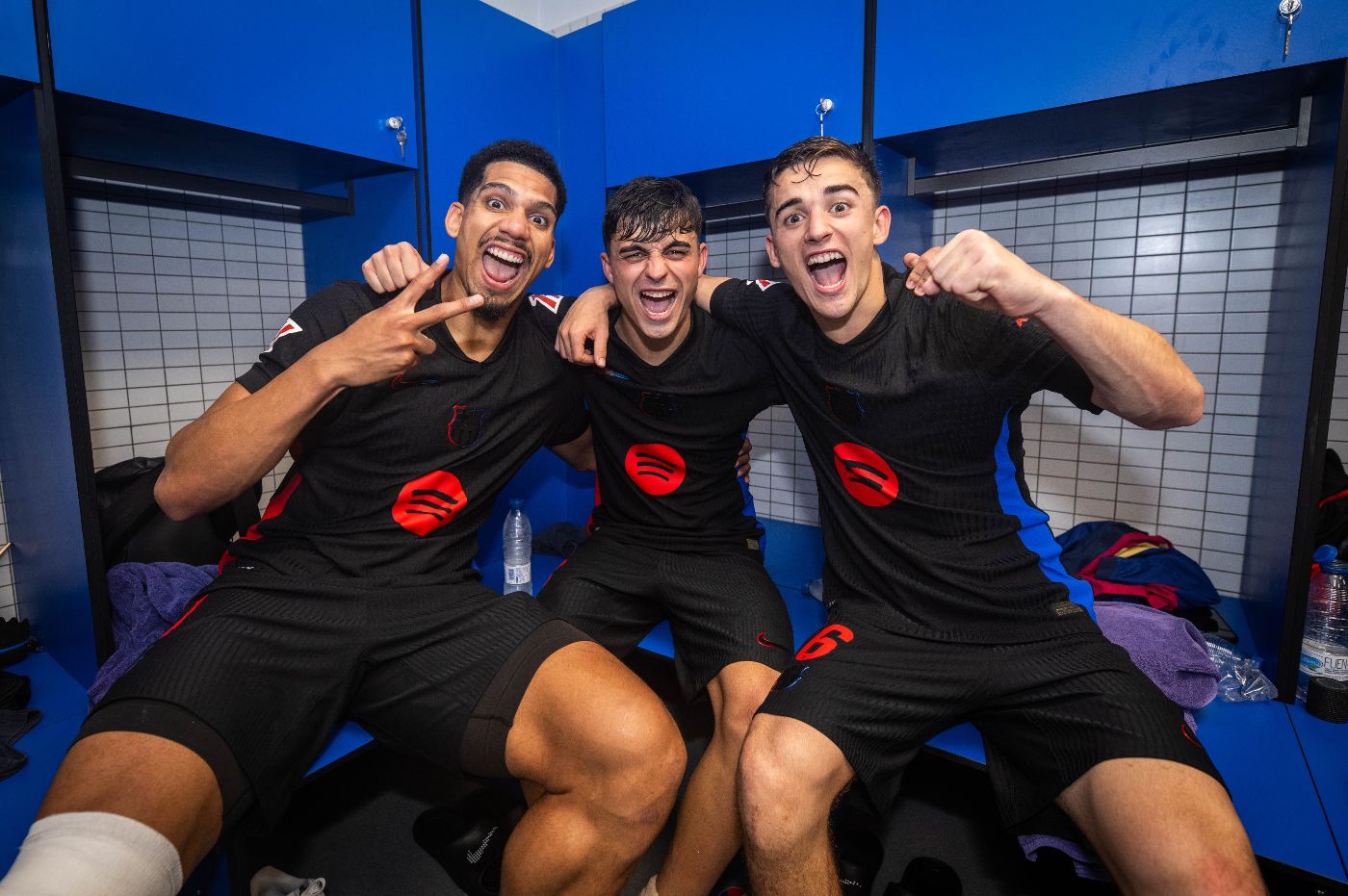 Рональд Араухо, Педри и Гави