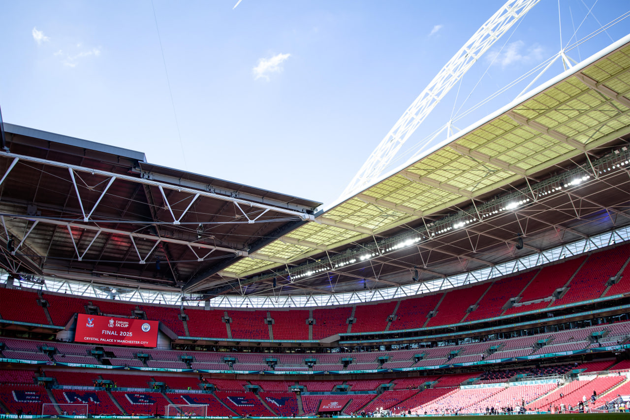 Стадион Уэмбли перед матчем