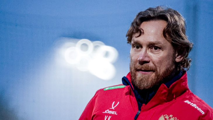 Валерий Карпин