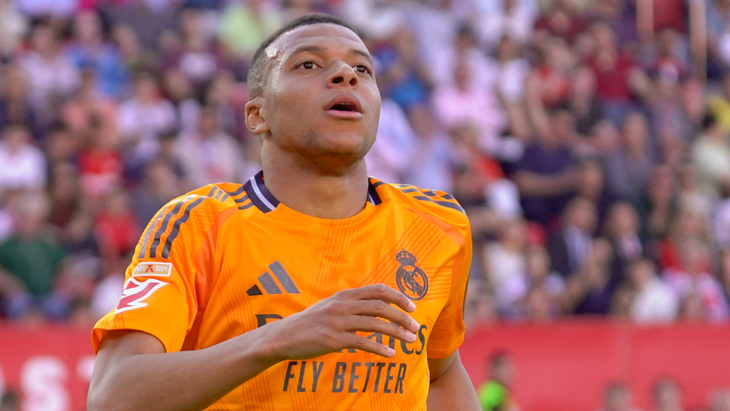 Килиан Мбаппе — нападающий «Реала»