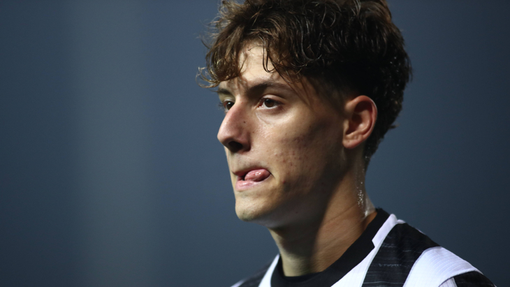 Яннис Константелиас