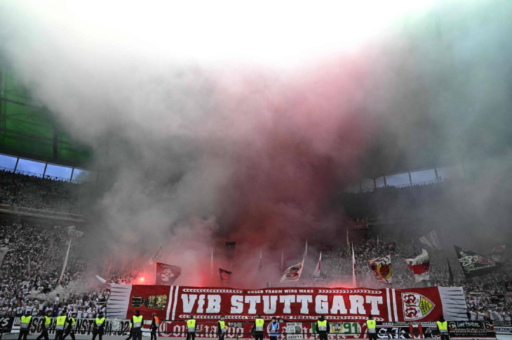 Фанаты Штутгарта на финале Кубка Германии