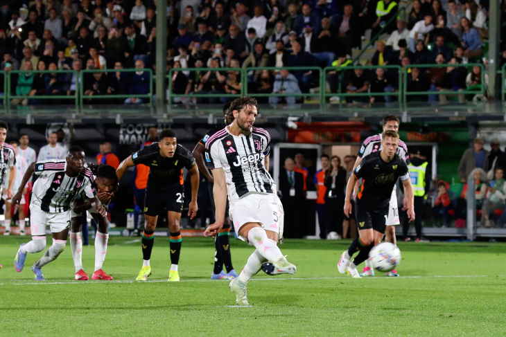 Пенальти Локателли