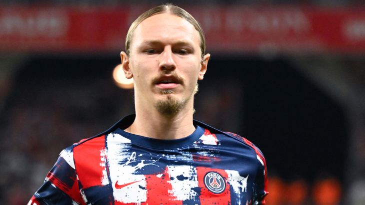 Матвей Сафонов — голкипер ПСЖ