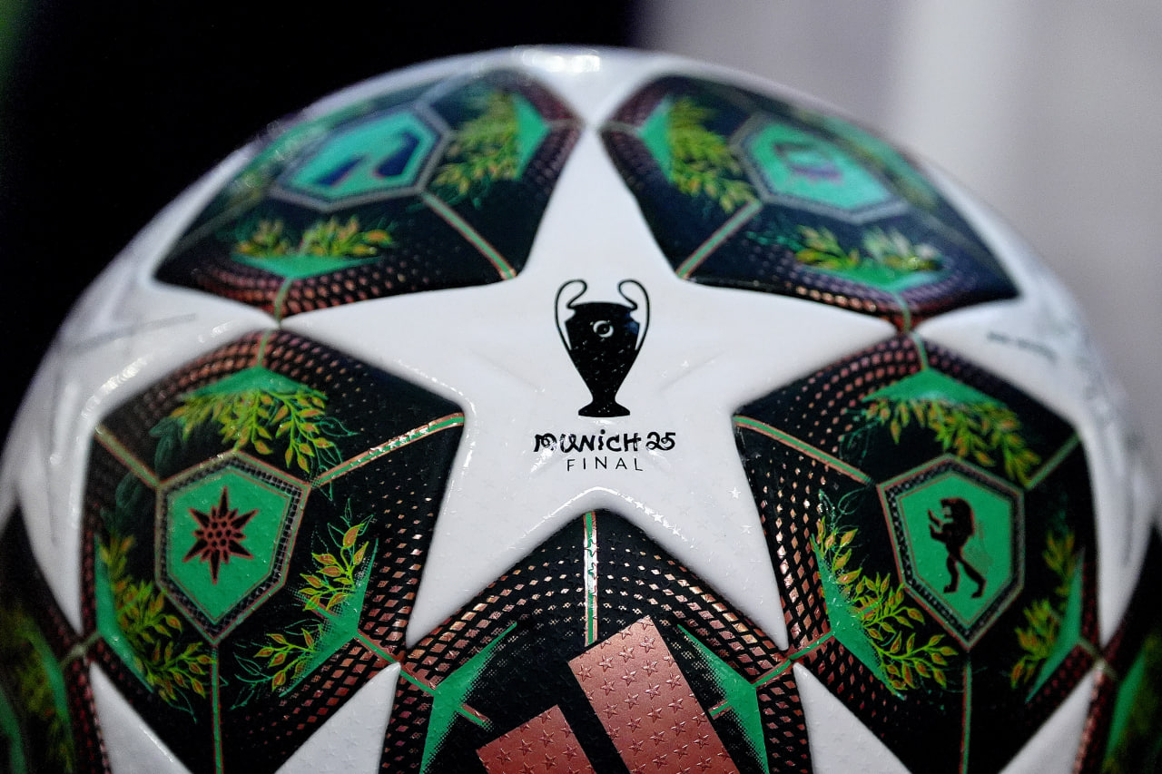 Мяч финала Лиги Чемпионов