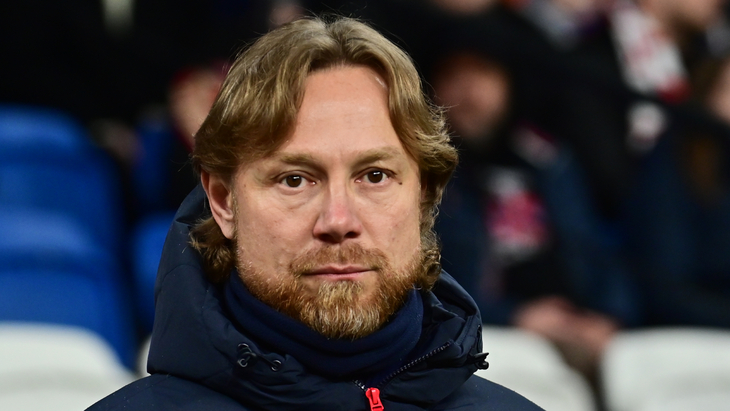 Валерий Карпин