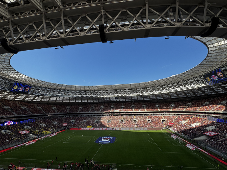 Лужники за час до старта финала