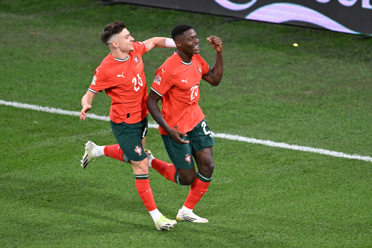 Нуну МендешНуну Мендеш празднует гол