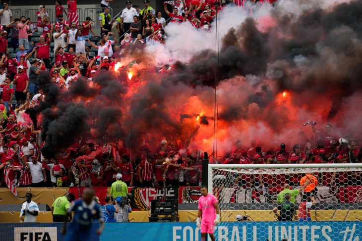 Фанаты Видада