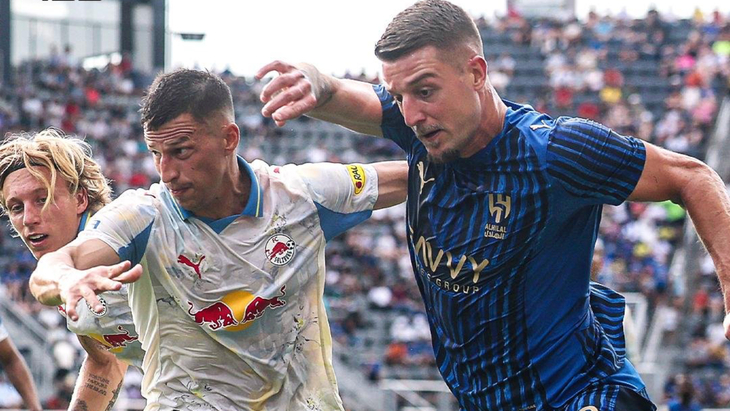 «Ред Булл Зальцбург» — «Аль-Хиляль»