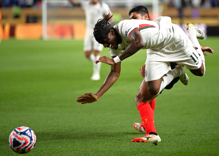 Эсперанс — Челси