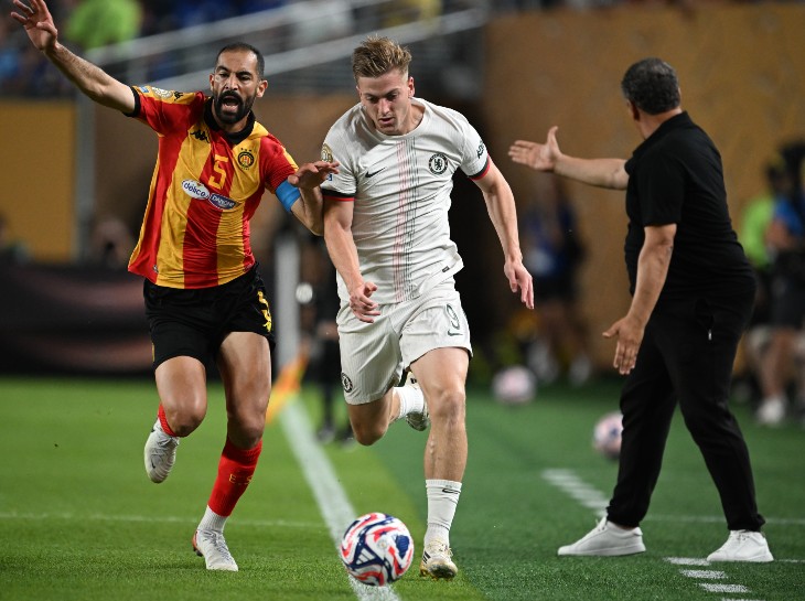 Лиам Делап в матче против «Эсперанса»