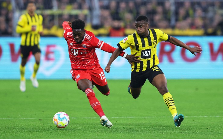 Юссуфа Мукоко в матче против «Баварии»