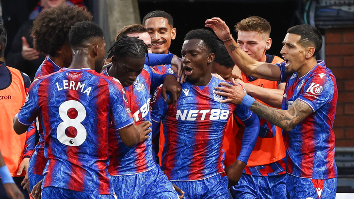 Футбольный клуб «Кристал Пэлас»