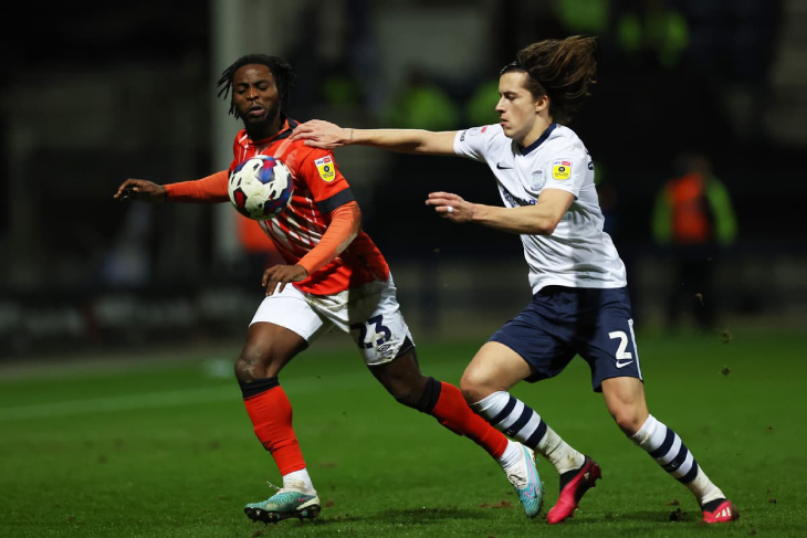 Альваро Каррерас в Престоне