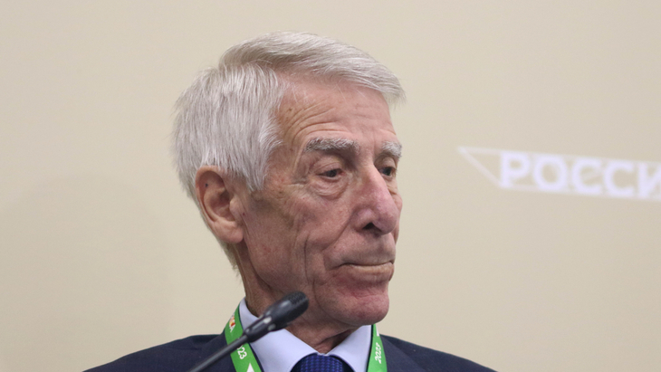 Валерий Непомнящий