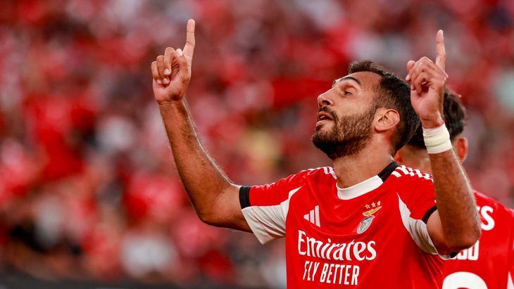 Вангелис Павлидис — автор победного гола в ворота «Бенфики»