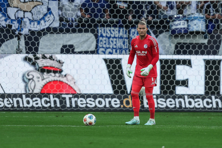 Лорис Кариус