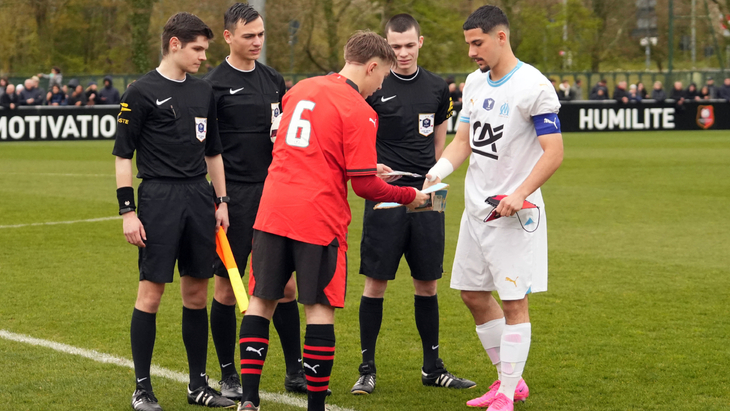 Игроки «Ренна» и «Марселя»