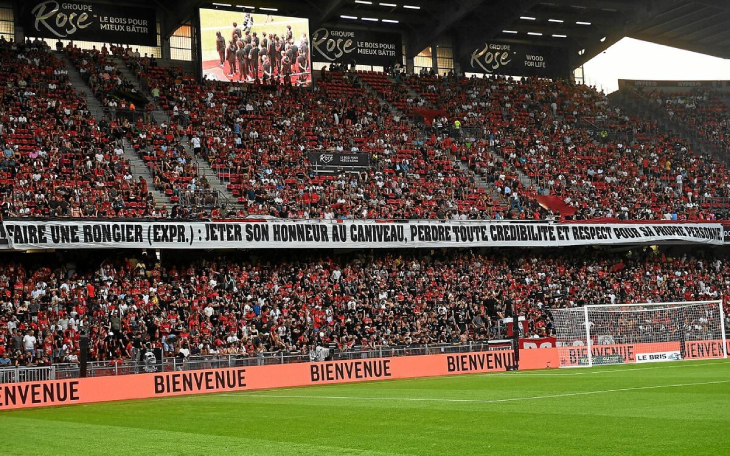 Баннер фанатов Ренна