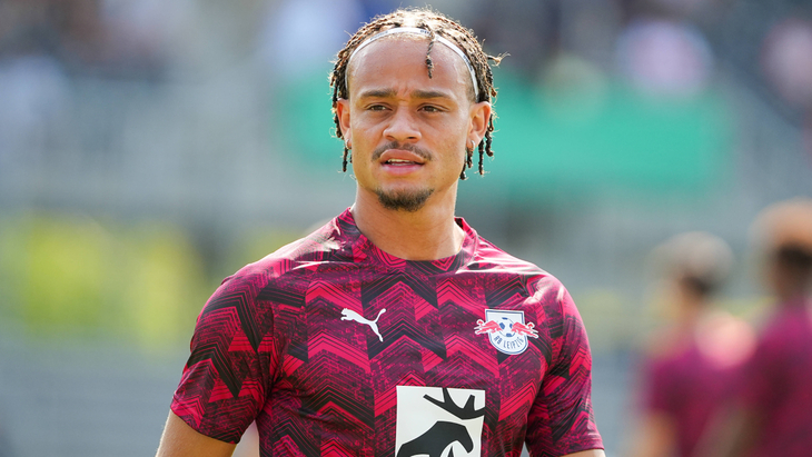 Хави Симонс