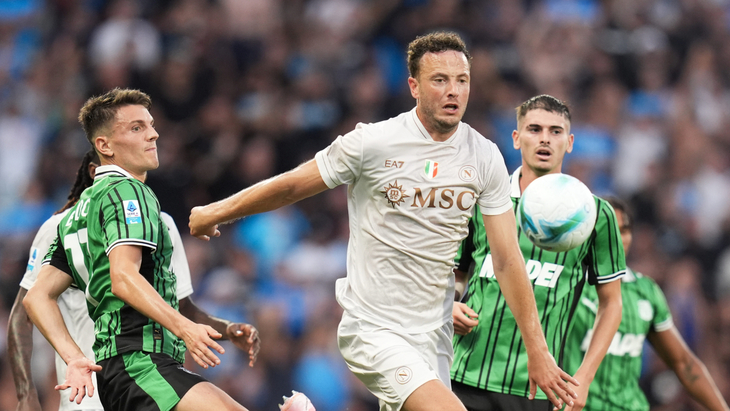 Фрагмент матча «Сассуоло» — «Наполи»