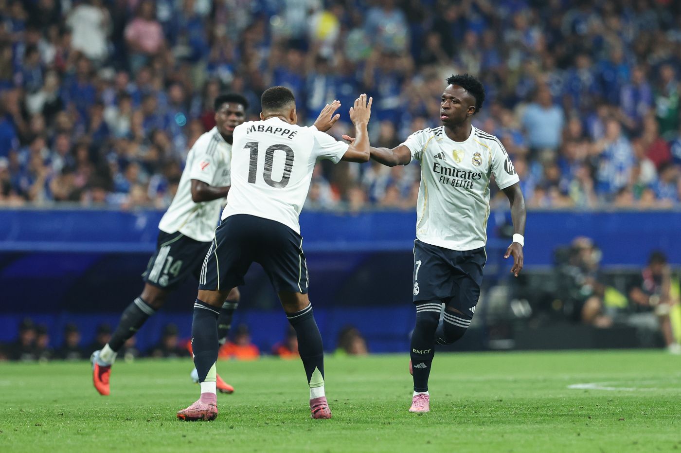 Килиан Мбаппе и Винисиус Жуниор