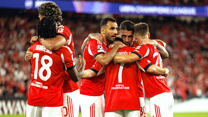 Керем Актюркоглу празднует гол