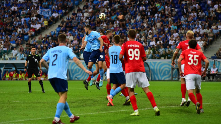 Фрагмент матча «Ротор» — «Спартак»