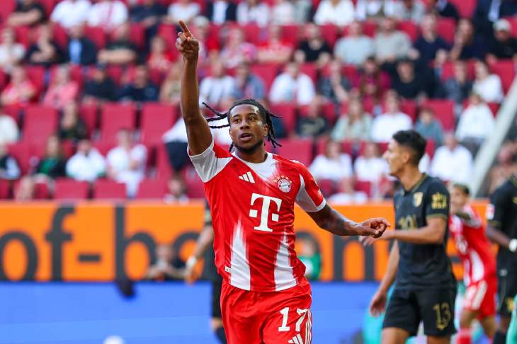 Майкл Олисе